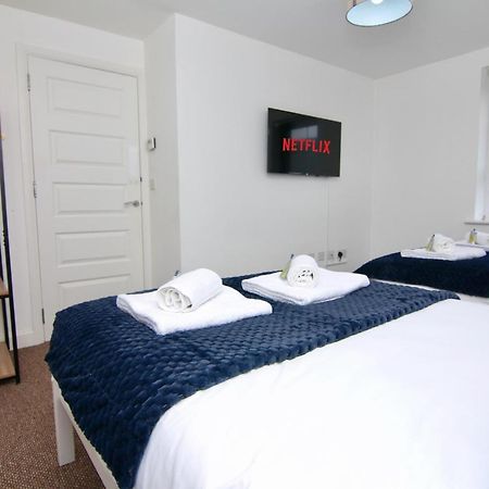 Canalview House - Fully Furnished Coventry City Centre Home Buitenkant foto