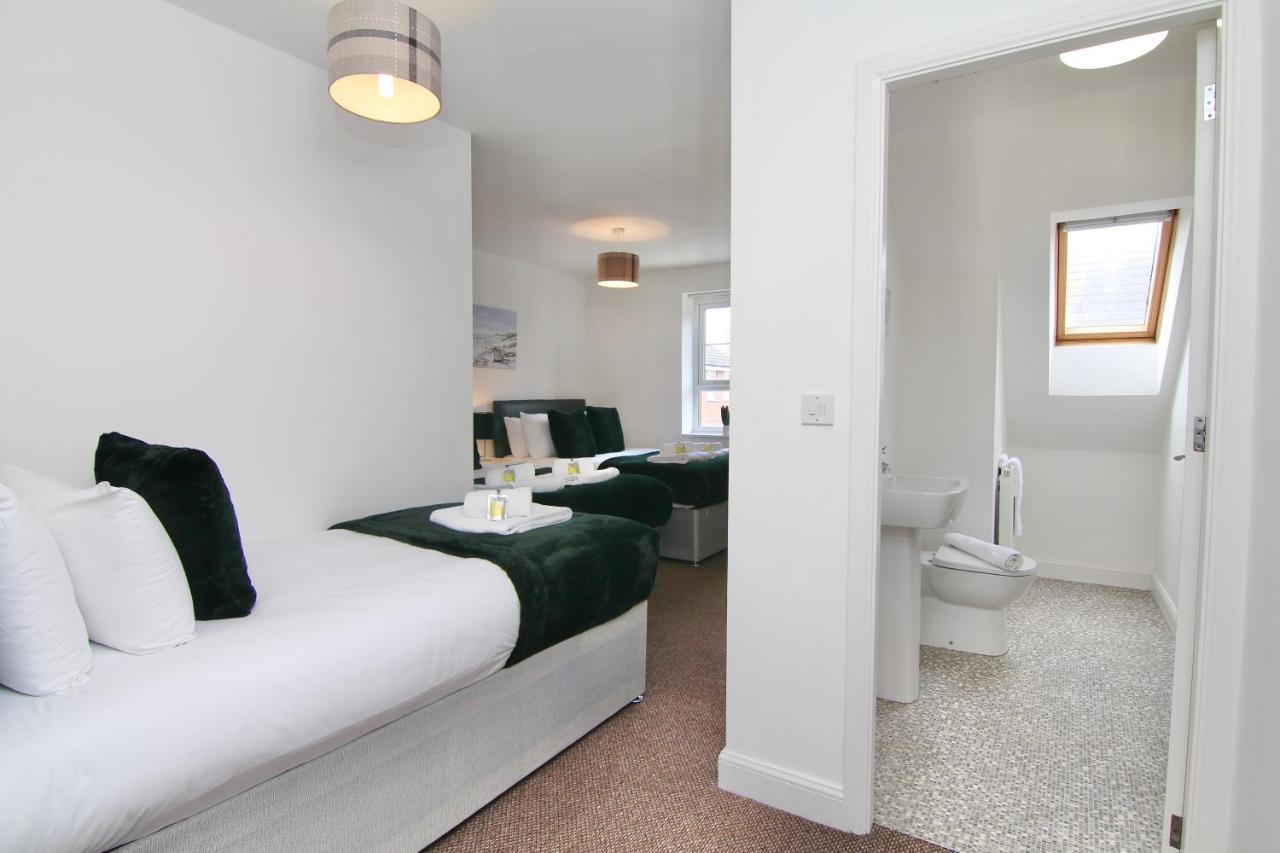 Canalview House - Fully Furnished Coventry City Centre Home Buitenkant foto