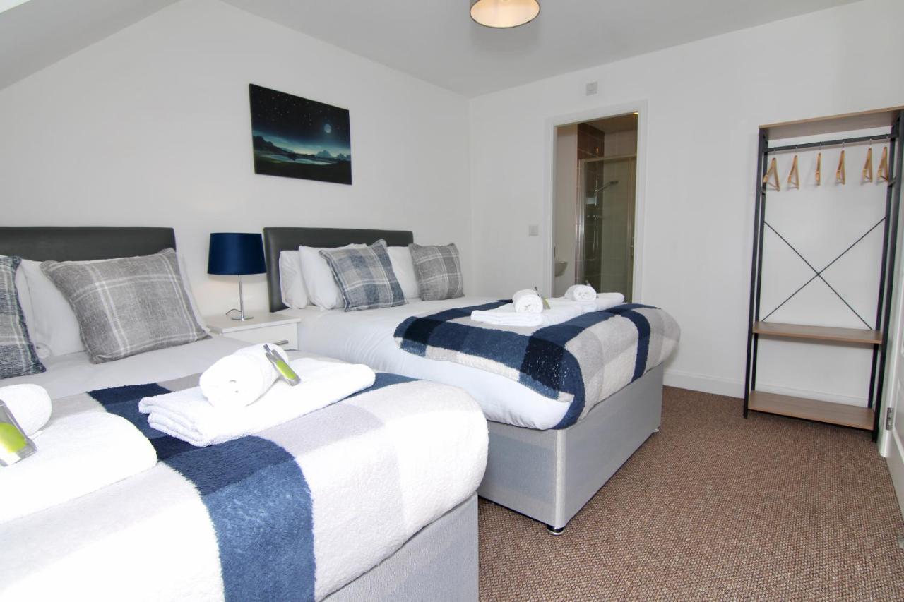 Canalview House - Fully Furnished Coventry City Centre Home Buitenkant foto