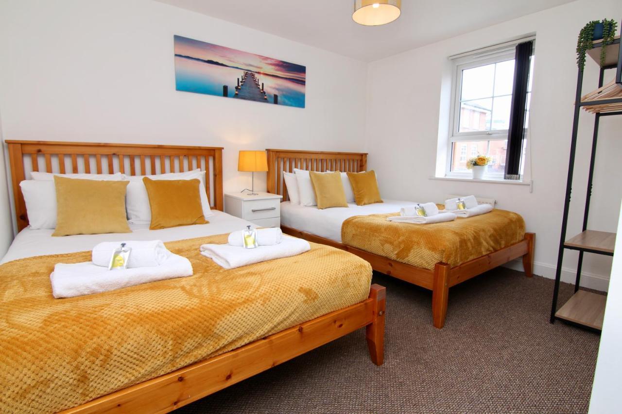 Canalview House - Fully Furnished Coventry City Centre Home Buitenkant foto